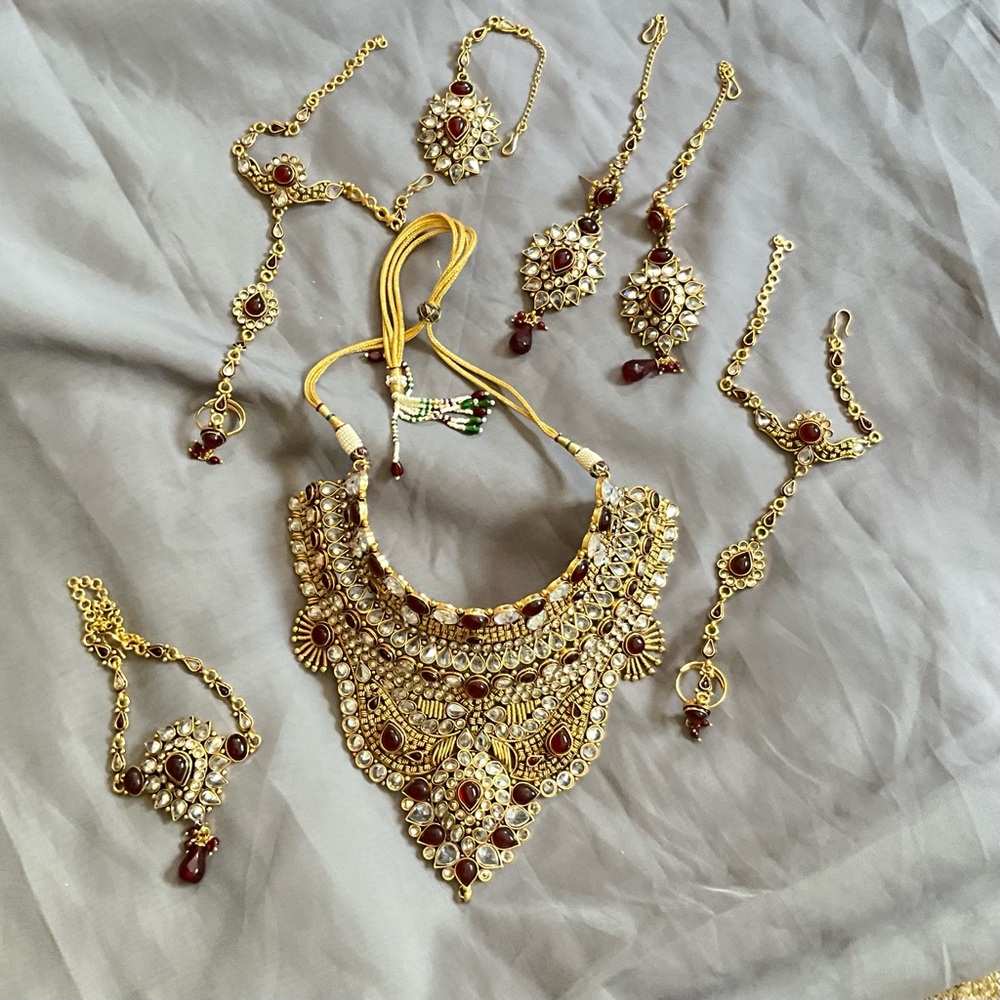 NWOT  Kudan Bridal Set Jewelry
